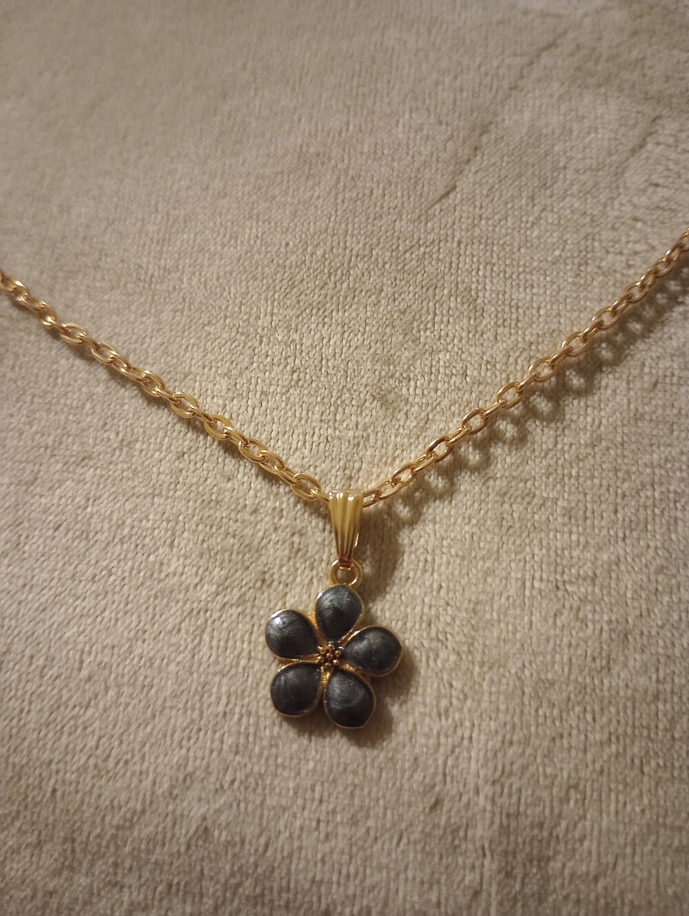 Gold Chain Necklace with Gray Flower Pendant